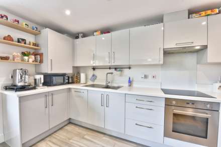 Oakford Court, Henley On Thames, Image 6