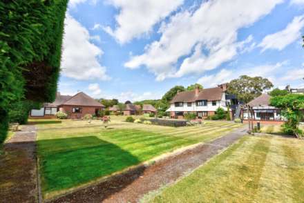 Bowling Court, Henley-on-Thames