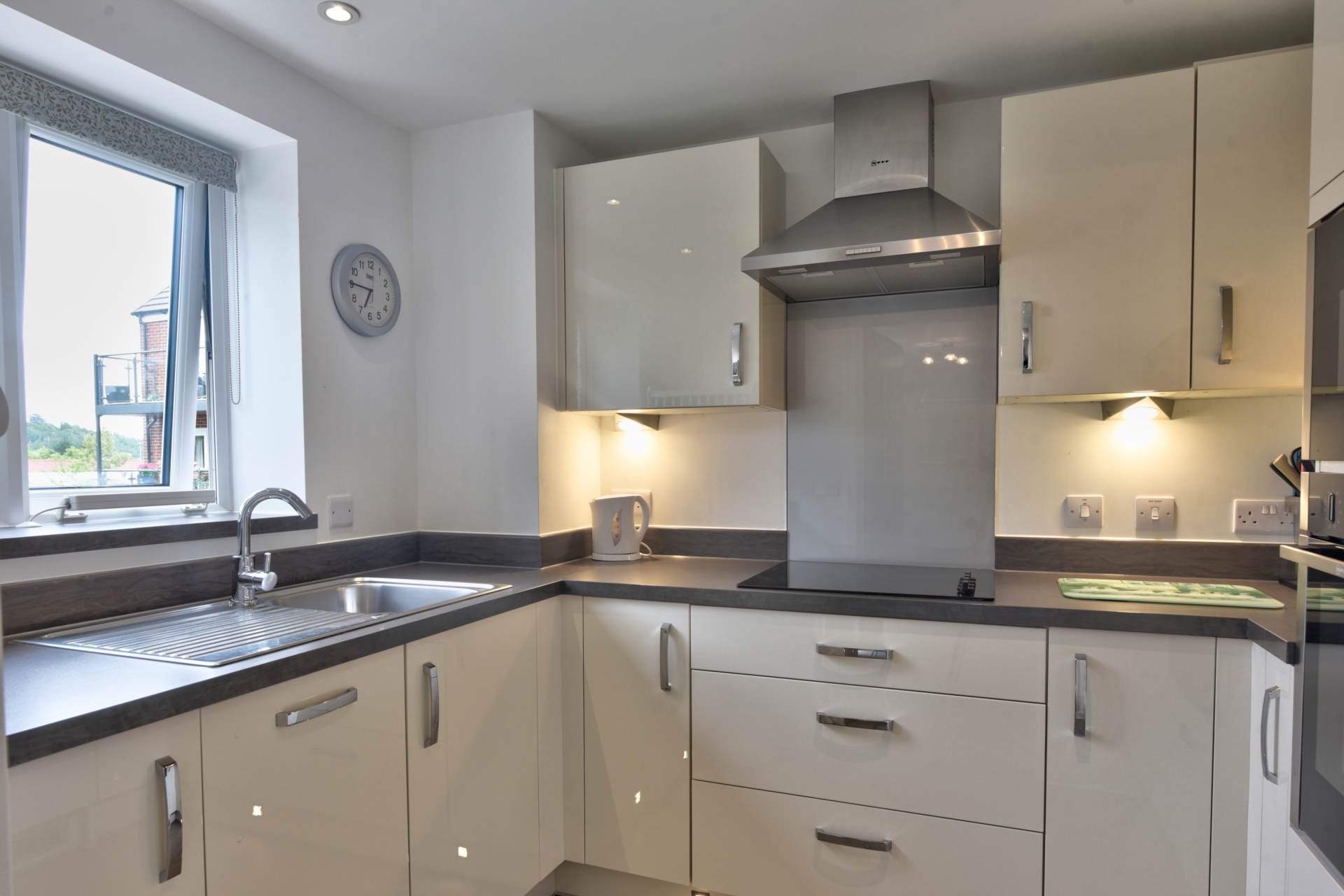 Albert Court, Henley On Thames, Image 4
