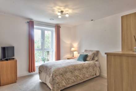 Albert Court, Henley On Thames, Image 6