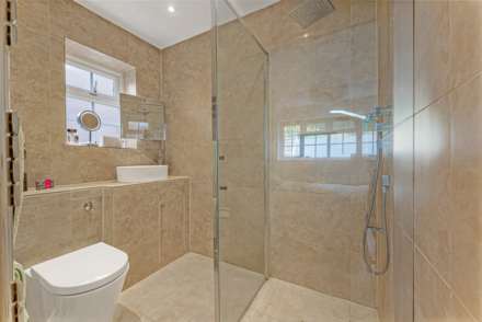 Valley Road, Henley On Thames, Image 11