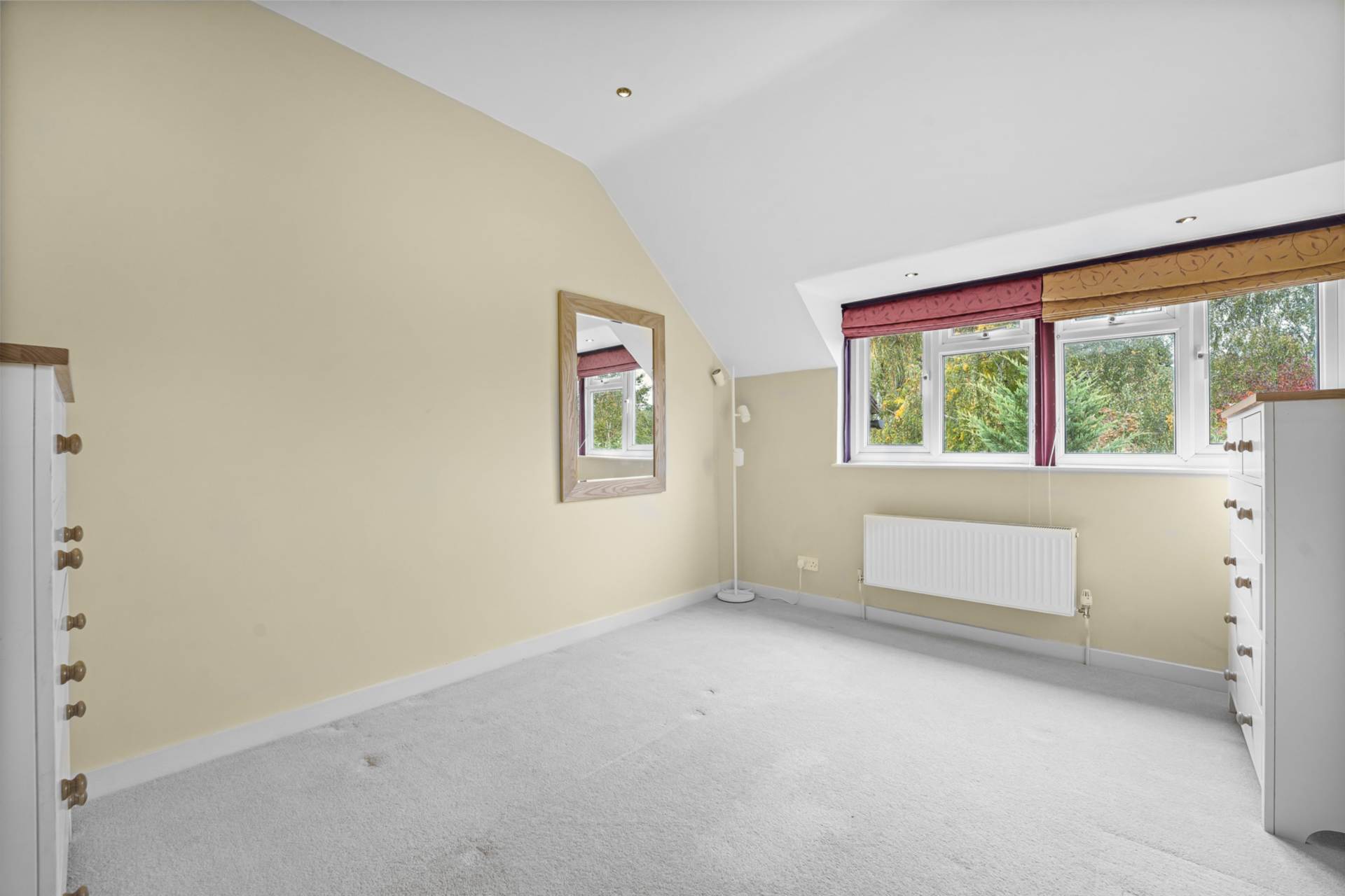 Goulders Cottages, Cockpole Green, Image 13