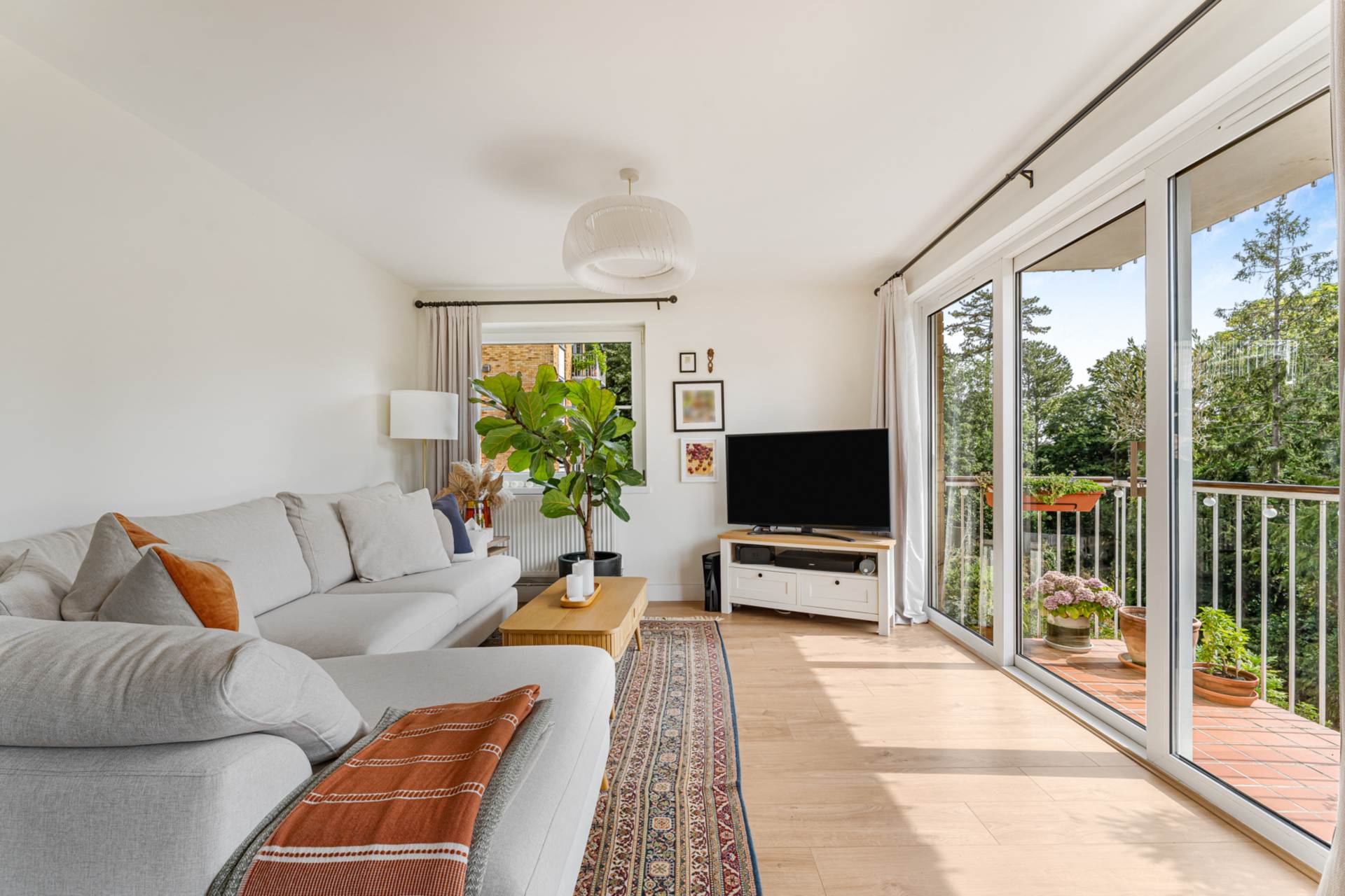 Beech House, Henley On Thames, Image 2