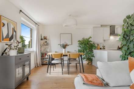 Beech House, Henley On Thames, Image 4