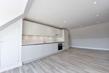 St Leonards Road, Windsor, Image 2