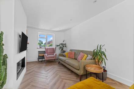 Gainsborough Crescent, Henley On Thames, Image 6