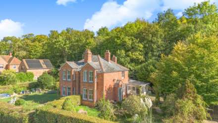 Pheasants Hill, Hambleden