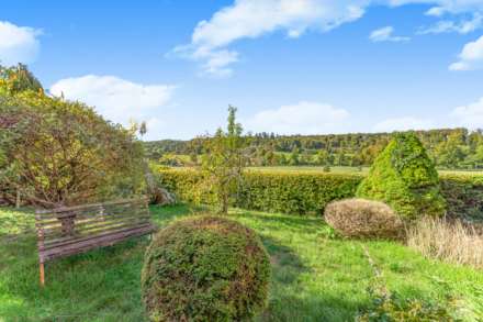 Pheasants Hill, Hambleden, Image 14