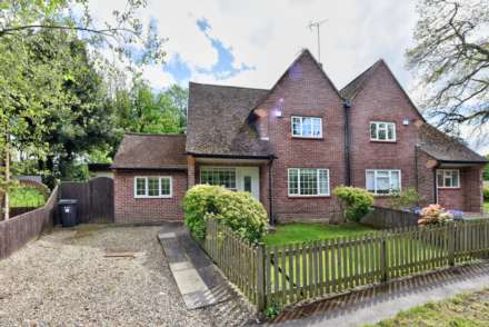 Aston Lane, Henley-On-Thames, Image 1