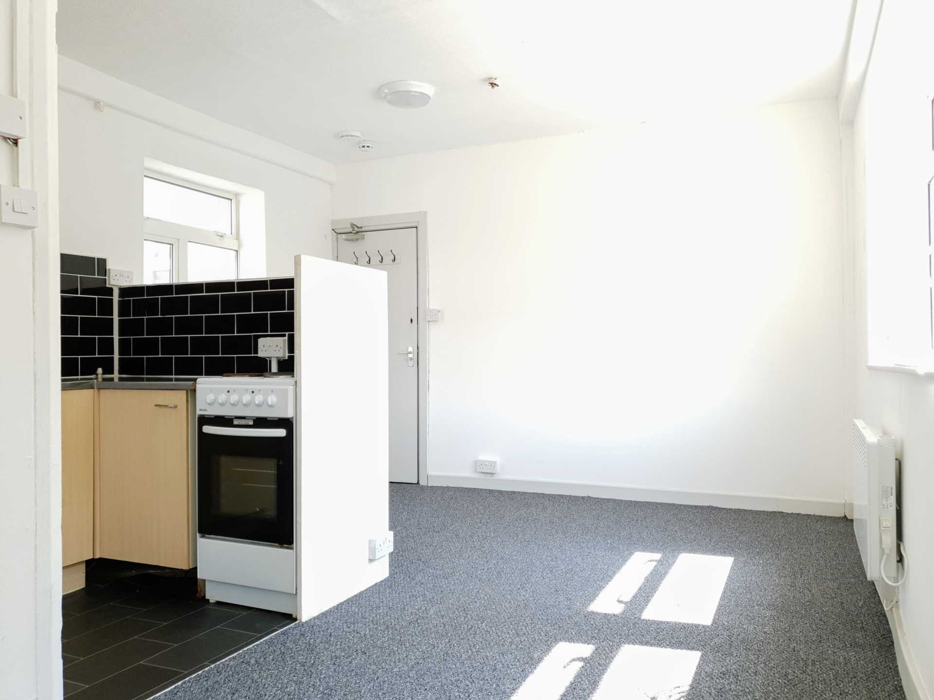 Clifton Drive, Squires Gate, Image 2