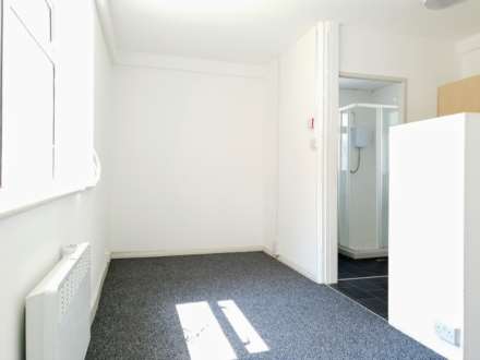 Clifton Drive, Squires Gate, Image 3