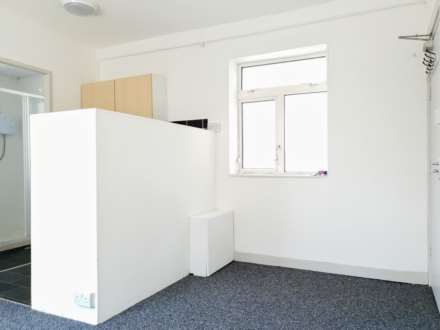 Clifton Drive, Squires Gate, Image 4