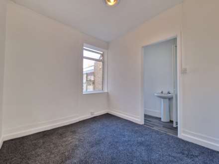 Clifton Drive, Squires Gate, Image 3