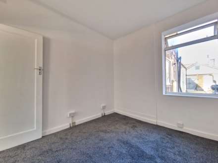 Clifton Drive, Squires Gate, Image 4