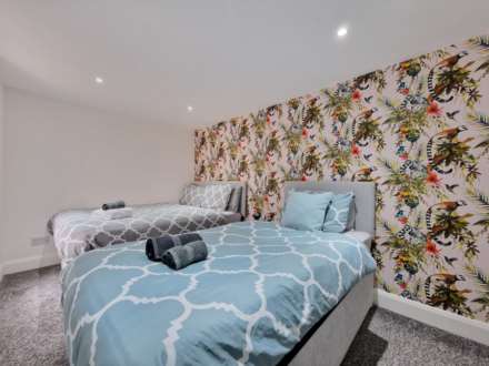 3 Bedroom Serviced Apartment, Promenade, Blackpool