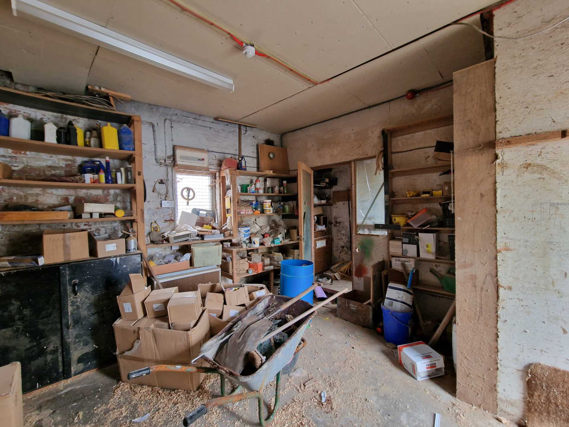 Workshop/Storage space with Office facilities on Back Clarendon Road, Blackpool, Image 9