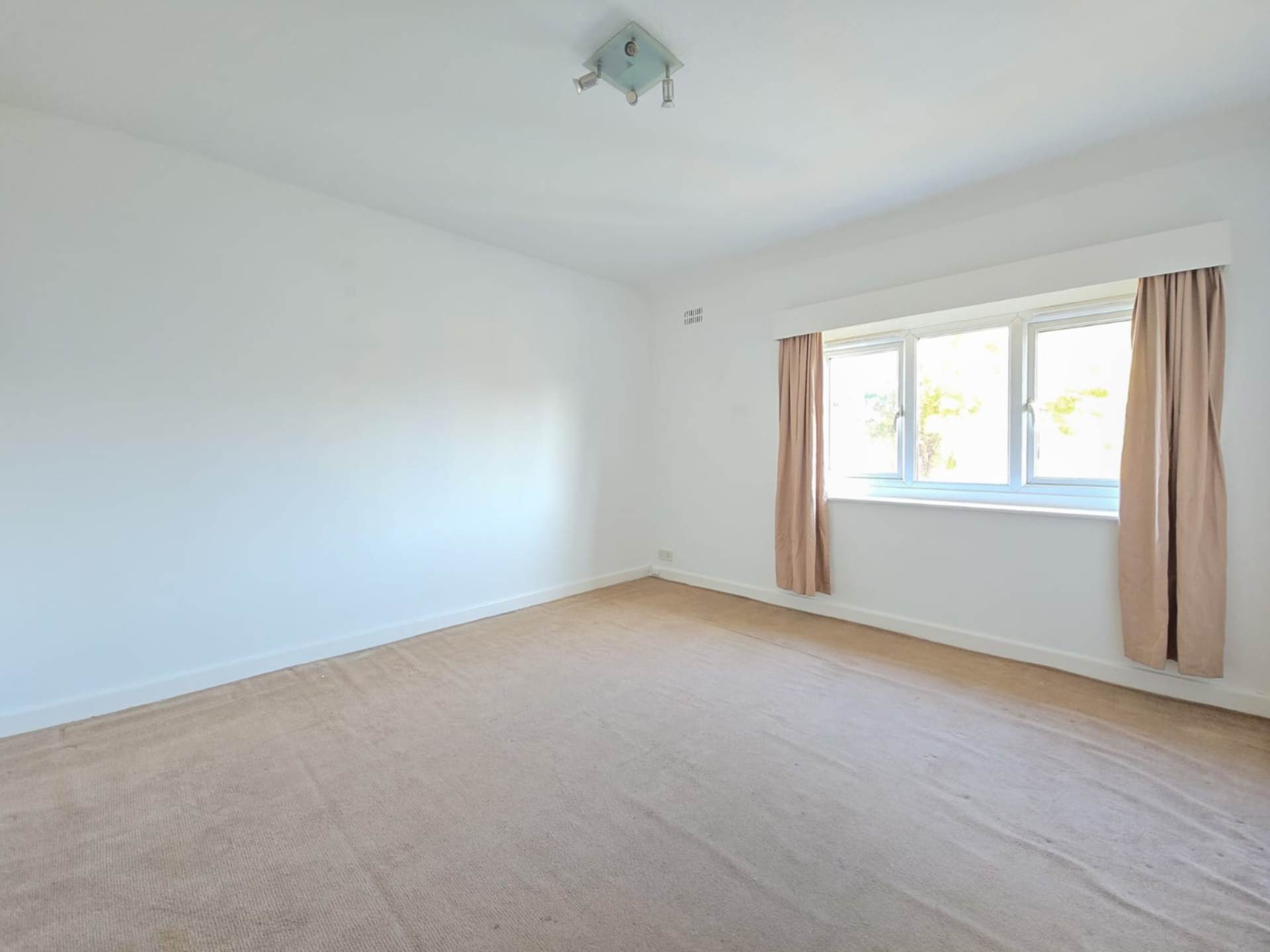 Warwick Road, Lytham St Annes, Image 4