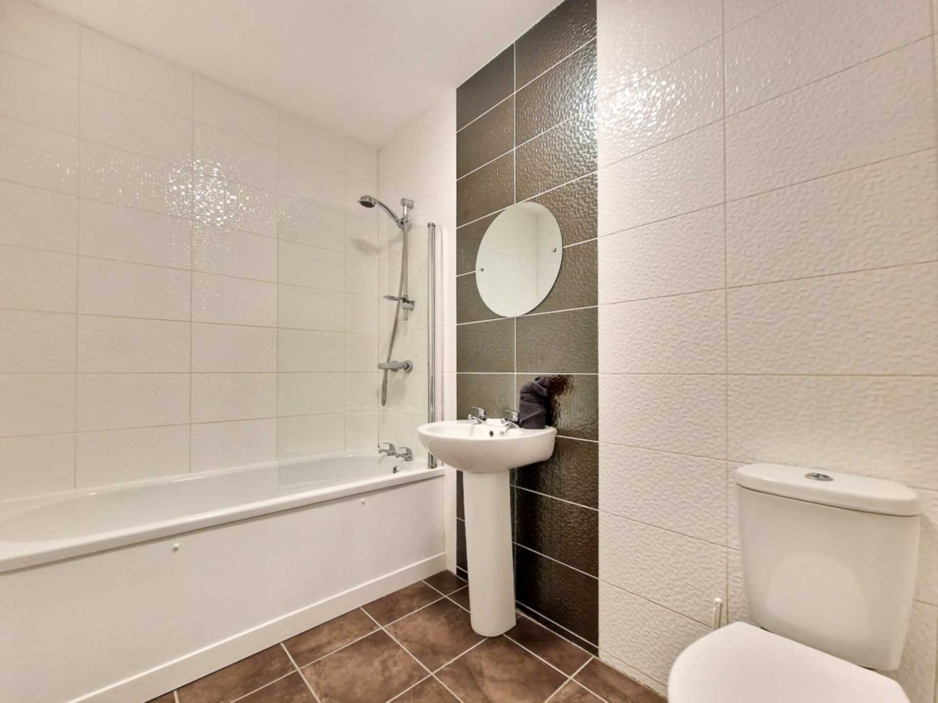 Stunning 4-Bedroom Terrace House with Sea View on St Chads Road, Blackpool, Image 19