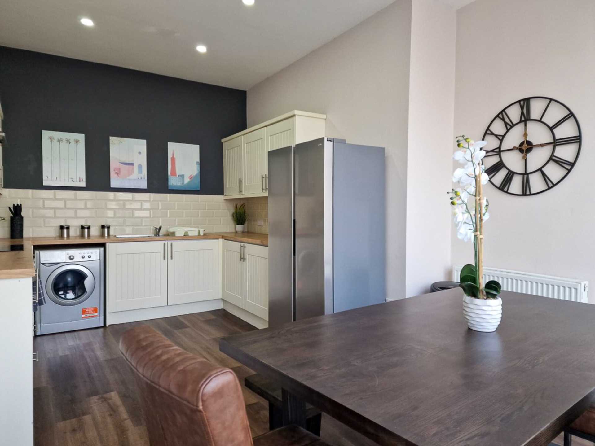 Stunning 4-Bedroom Terrace House with Sea View on St Chads Road, Blackpool, Image 6