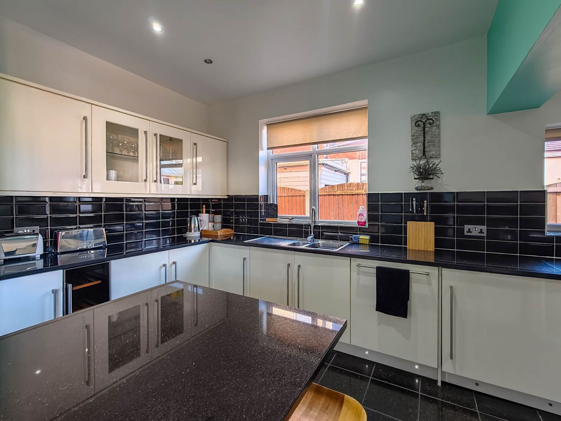 3 Bedroom Semi Detached House, Devonshire Road, Bispham, FY2, Image 12