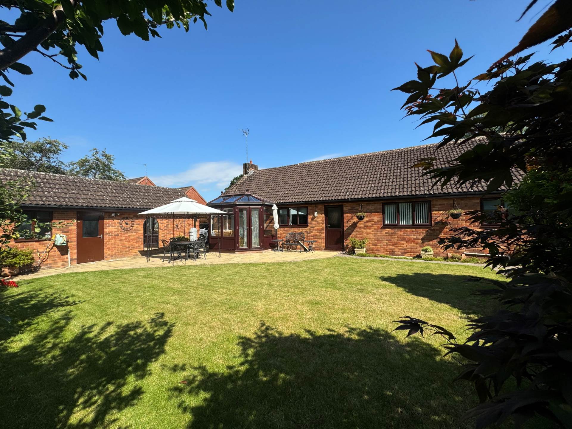 Grove Drive, Image 20