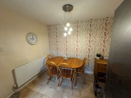 Gaunton Close, Taunton, Image 5
