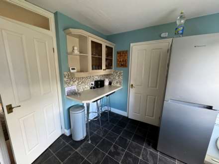 Sycamore Close, Taunton, Image 5