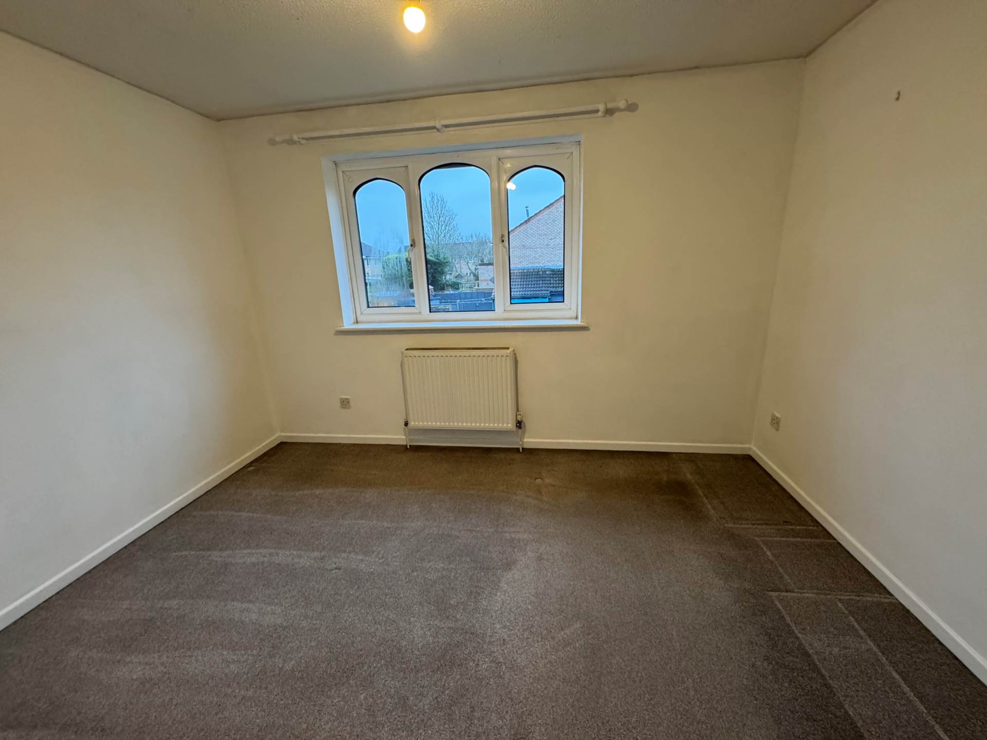 Ashbourne Crescent, Taunton, Image 6