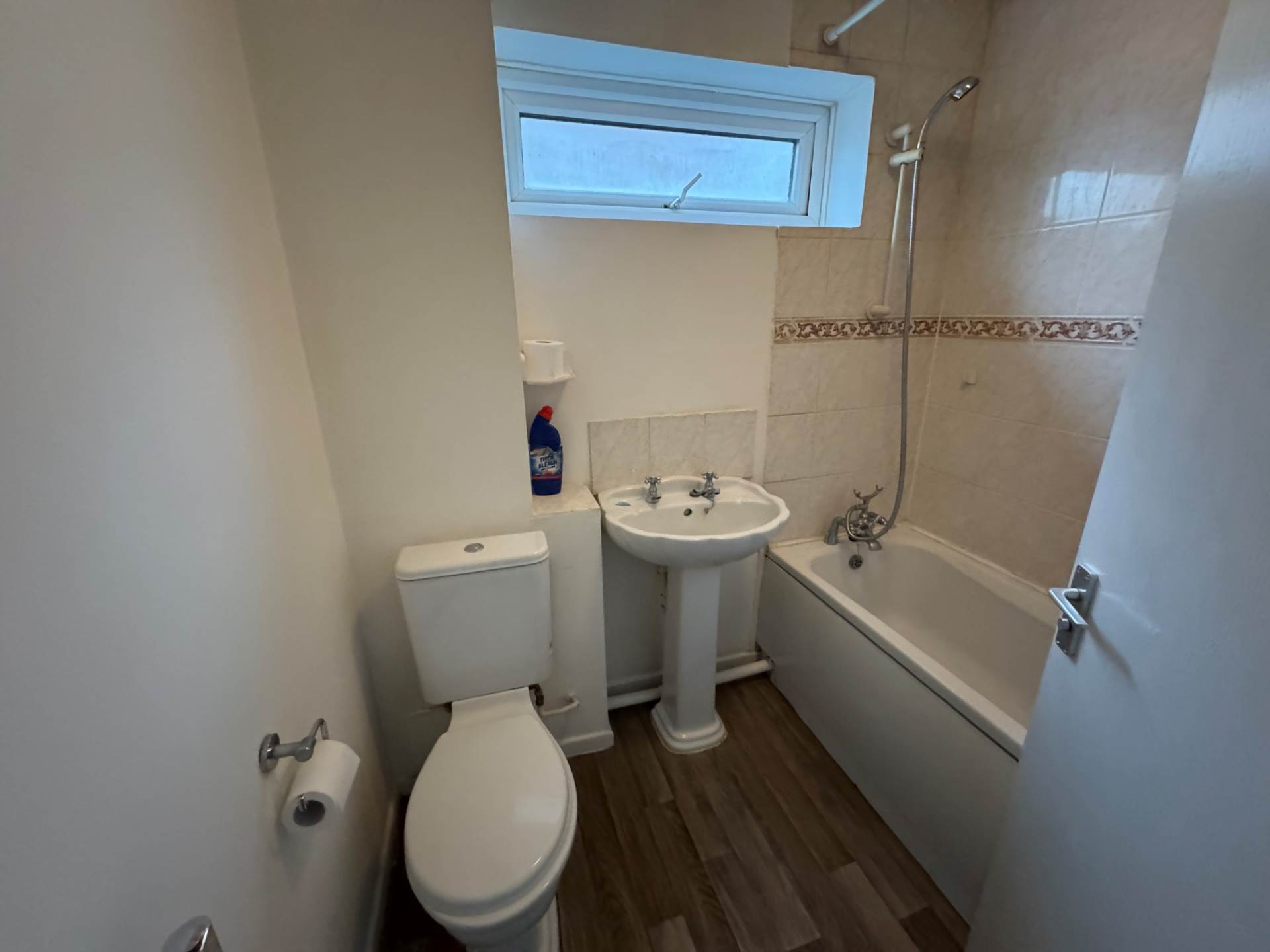 Ashbourne Crescent, Taunton, Image 8
