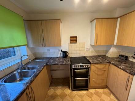 Ashbourne Crescent, Taunton, Image 4