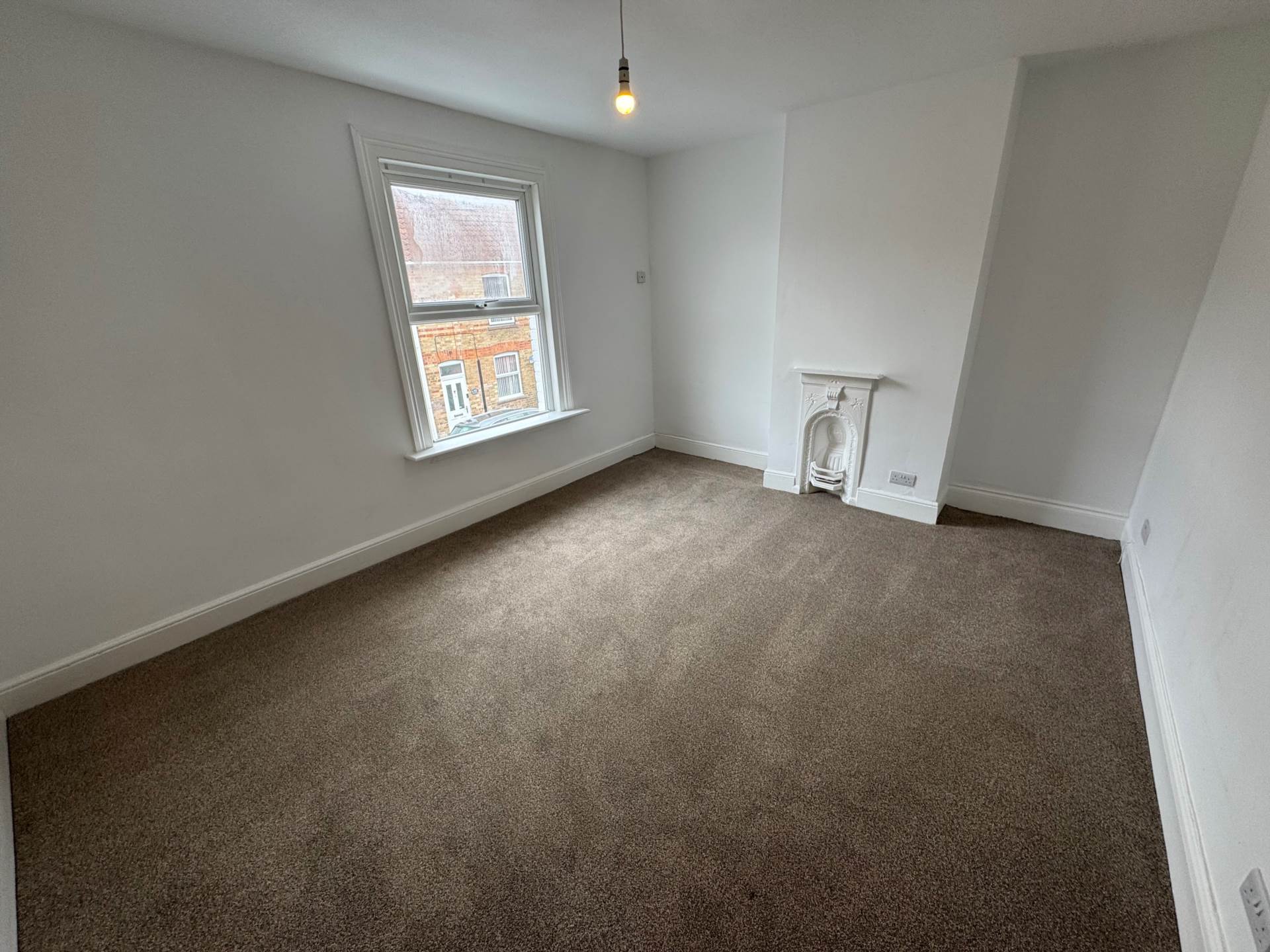 Eastbourne Gate, Taunton, Image 7