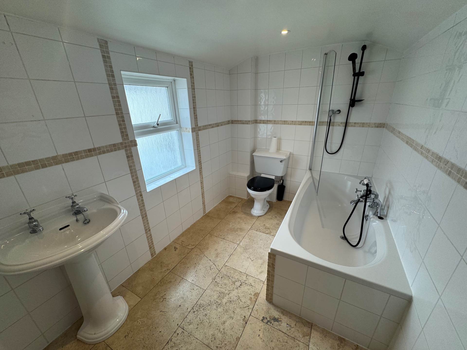 Eastbourne Gate, Taunton, Image 9