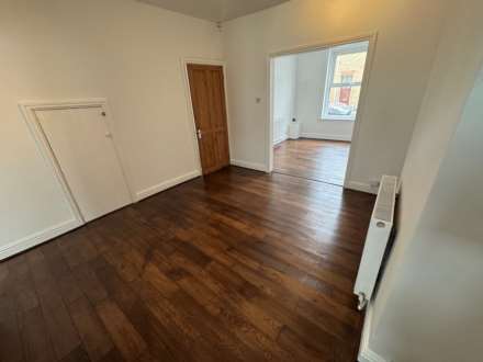 Eastbourne Gate, Taunton, Image 4