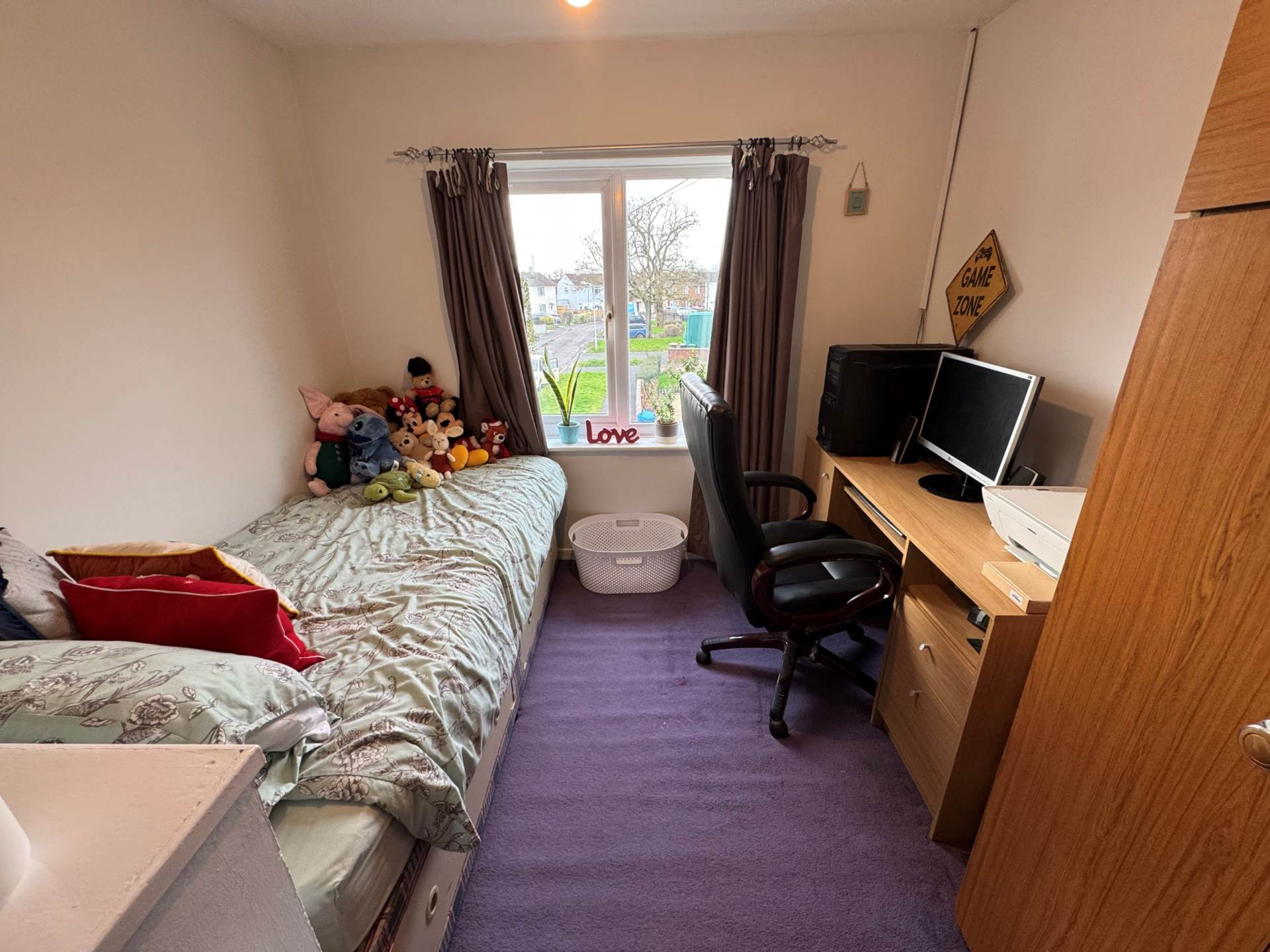 Dunster Close, Taunton, Image 9