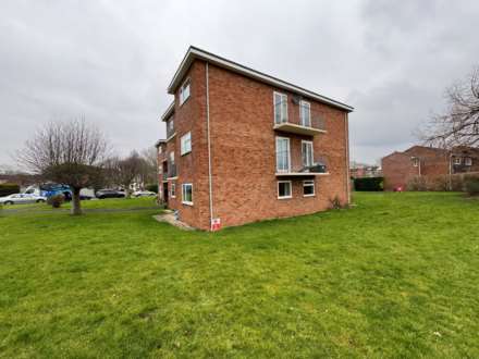 Seville Court, Taunton, Image 10