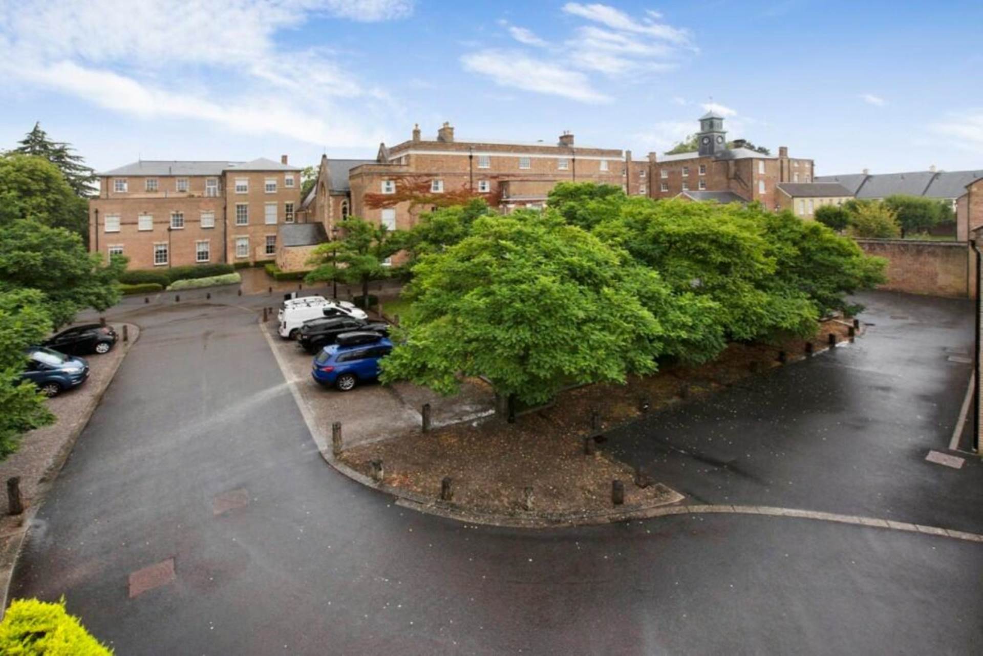 Annecy Court, Taunton, Image 8