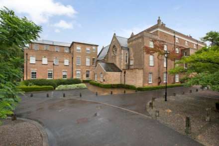 Annecy Court, Taunton, Image 1