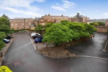 Annecy Court, Taunton, Image 8
