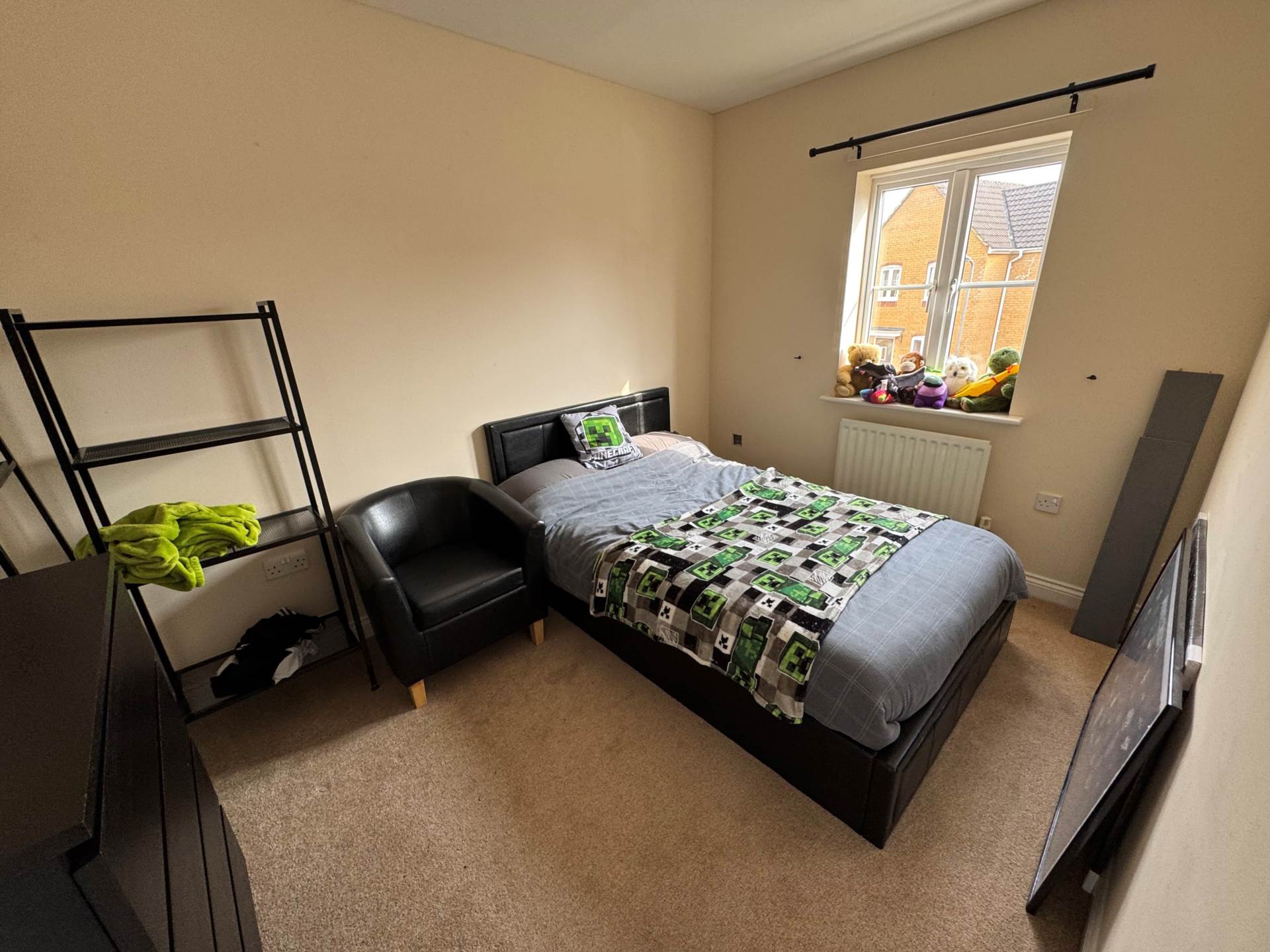 Avill Crescent, Taunton, Image 10