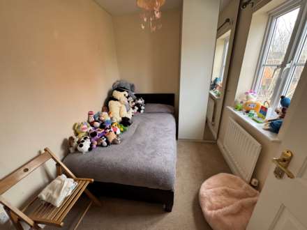Avill Crescent, Taunton, Image 12