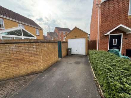 Avill Crescent, Taunton, Image 19