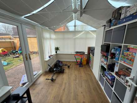 Avill Crescent, Taunton, Image 5