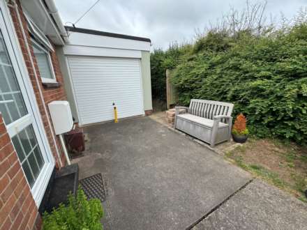 Sandere Close, Taunton, Image 10