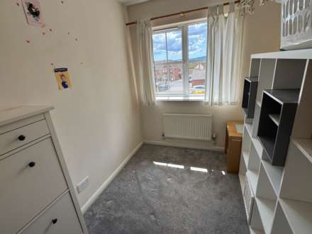 Standfast Place, Taunton, Image 6