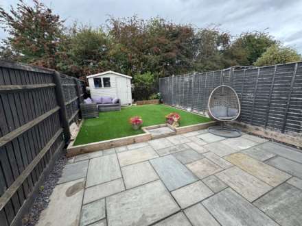 Standfast Place, Taunton, Image 11