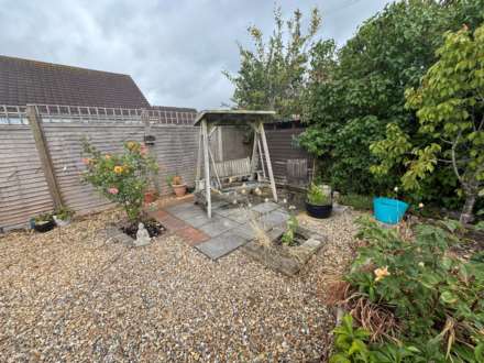 Gravelands Lane, Henlade, Image 14