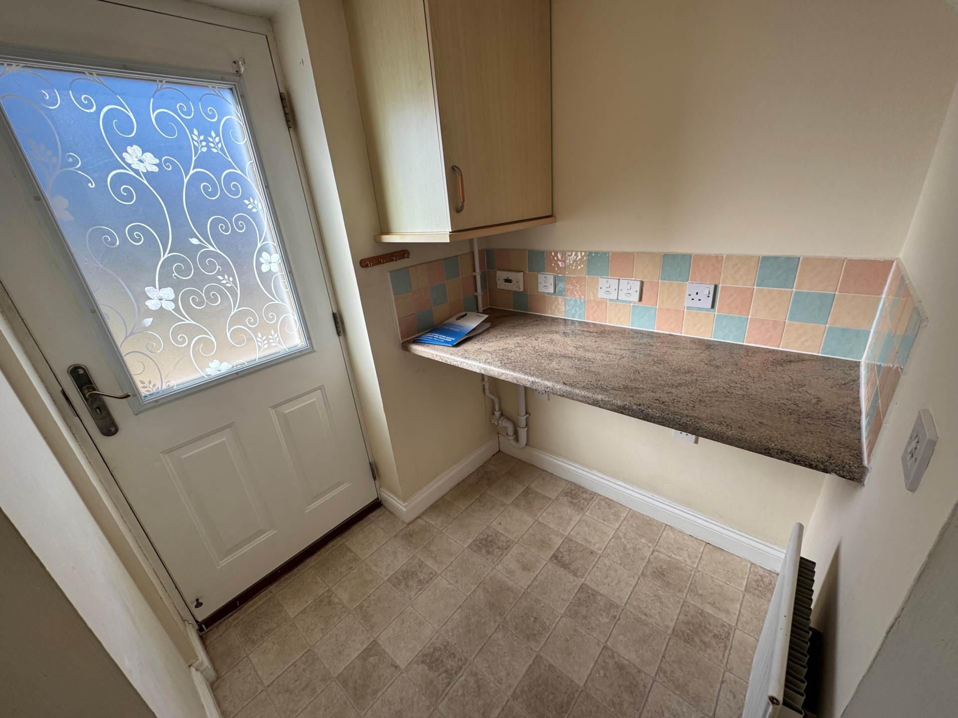Avill Crescent, Taunton, Image 7