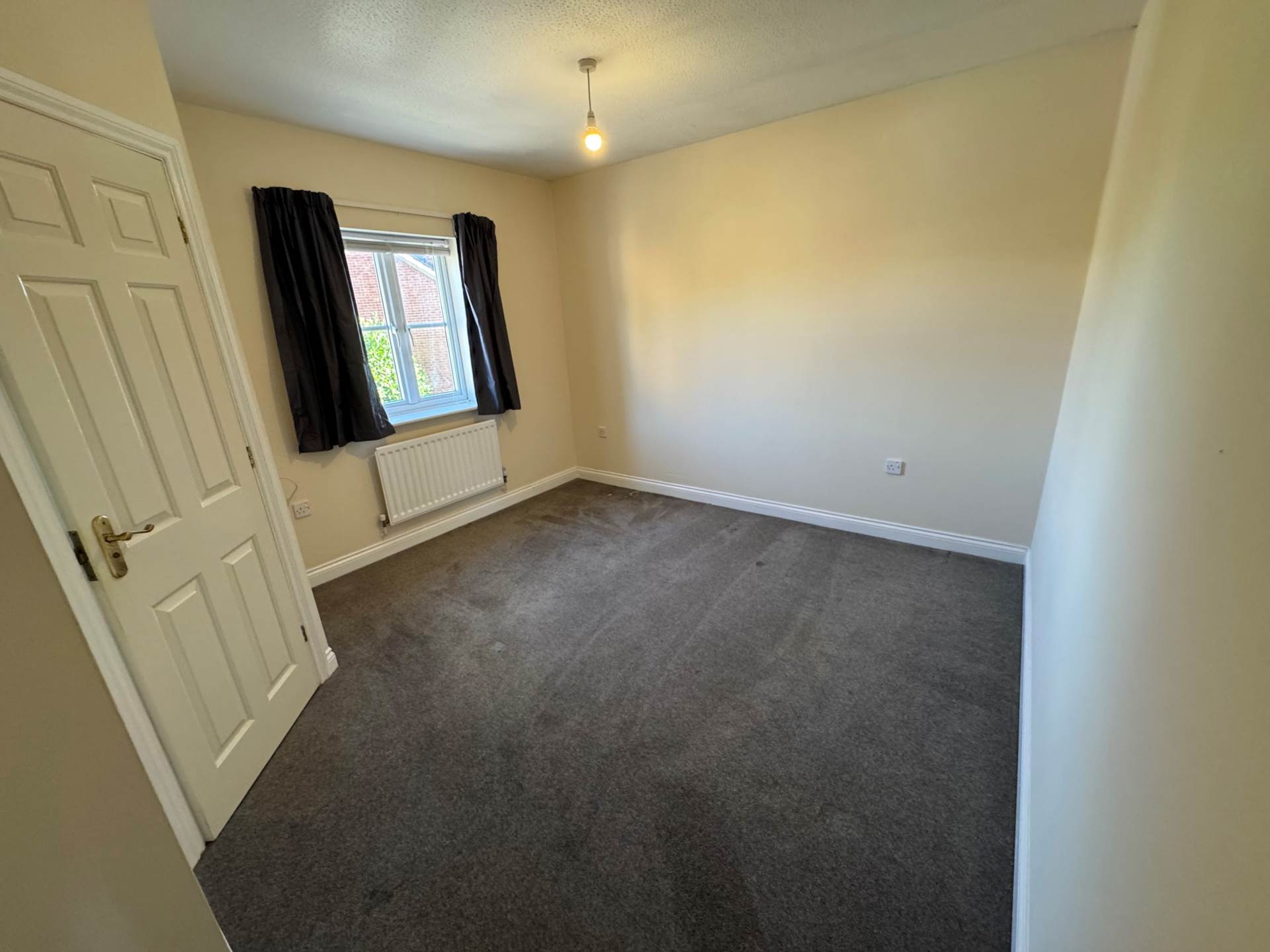 Avill Crescent, Taunton, Image 9