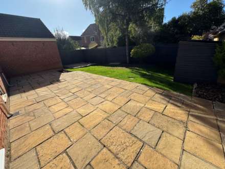 Avill Crescent, Taunton, Image 15