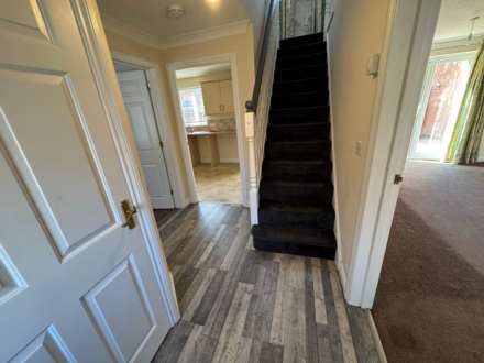 Avill Crescent, Taunton, Image 3